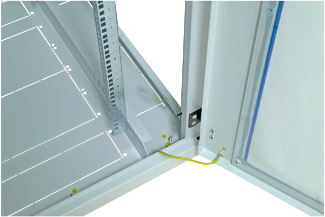 Netzwerkschrank 42HE, 800x800,,RAL7035, o. Türen+Seitenwände